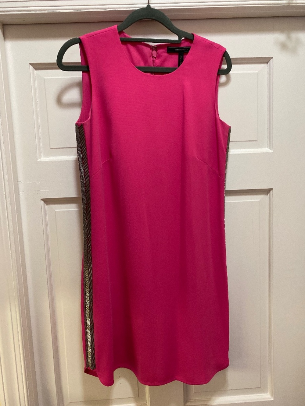 BCBG maxazria XS Onyx pink dress side silver embellished